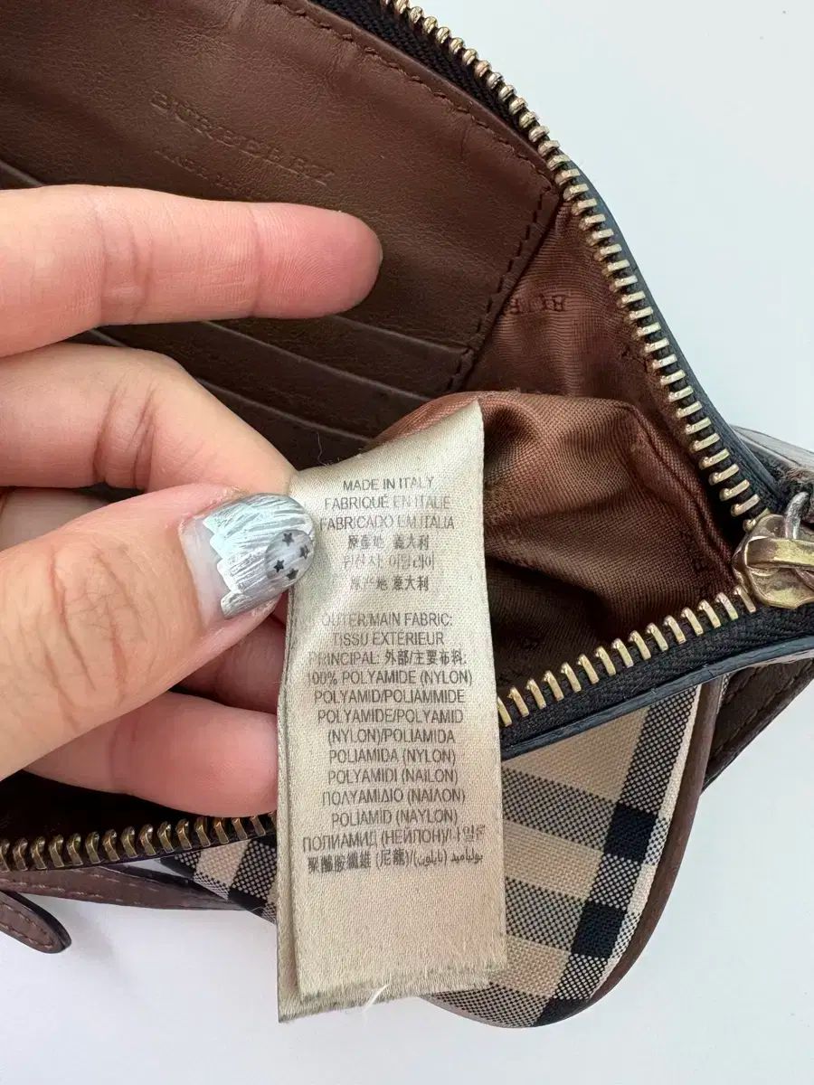 Burberry バーバリー