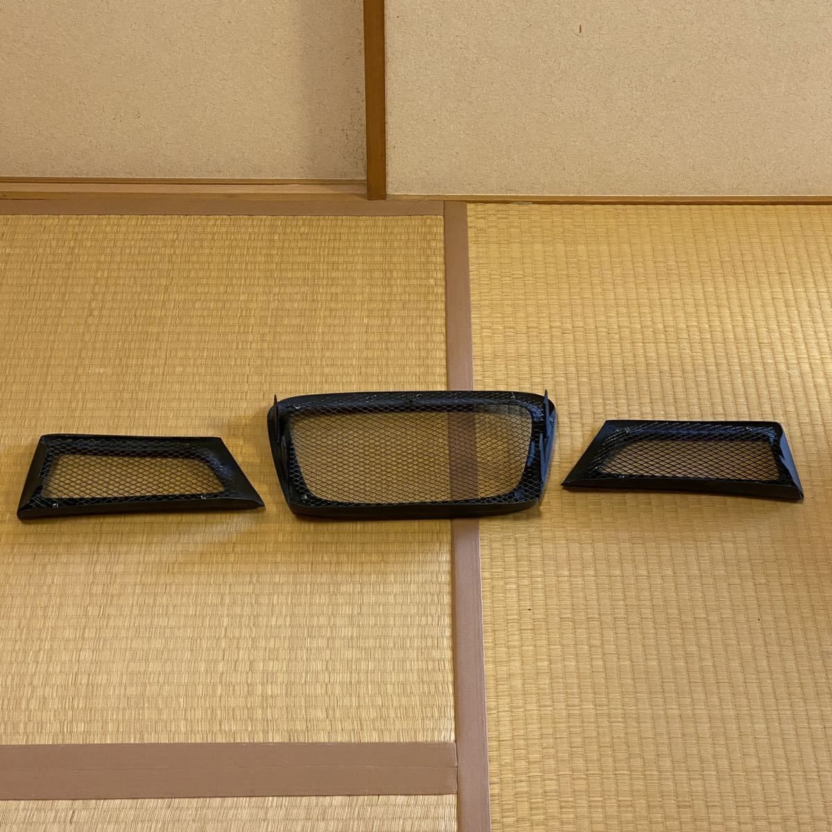 フロントグリル メッシュグリル スバル インプレッサ GDA GDB WRX STi 2006〜2007 社外品 ブラック カーボンブラック FFCRYSTALESIA_COM