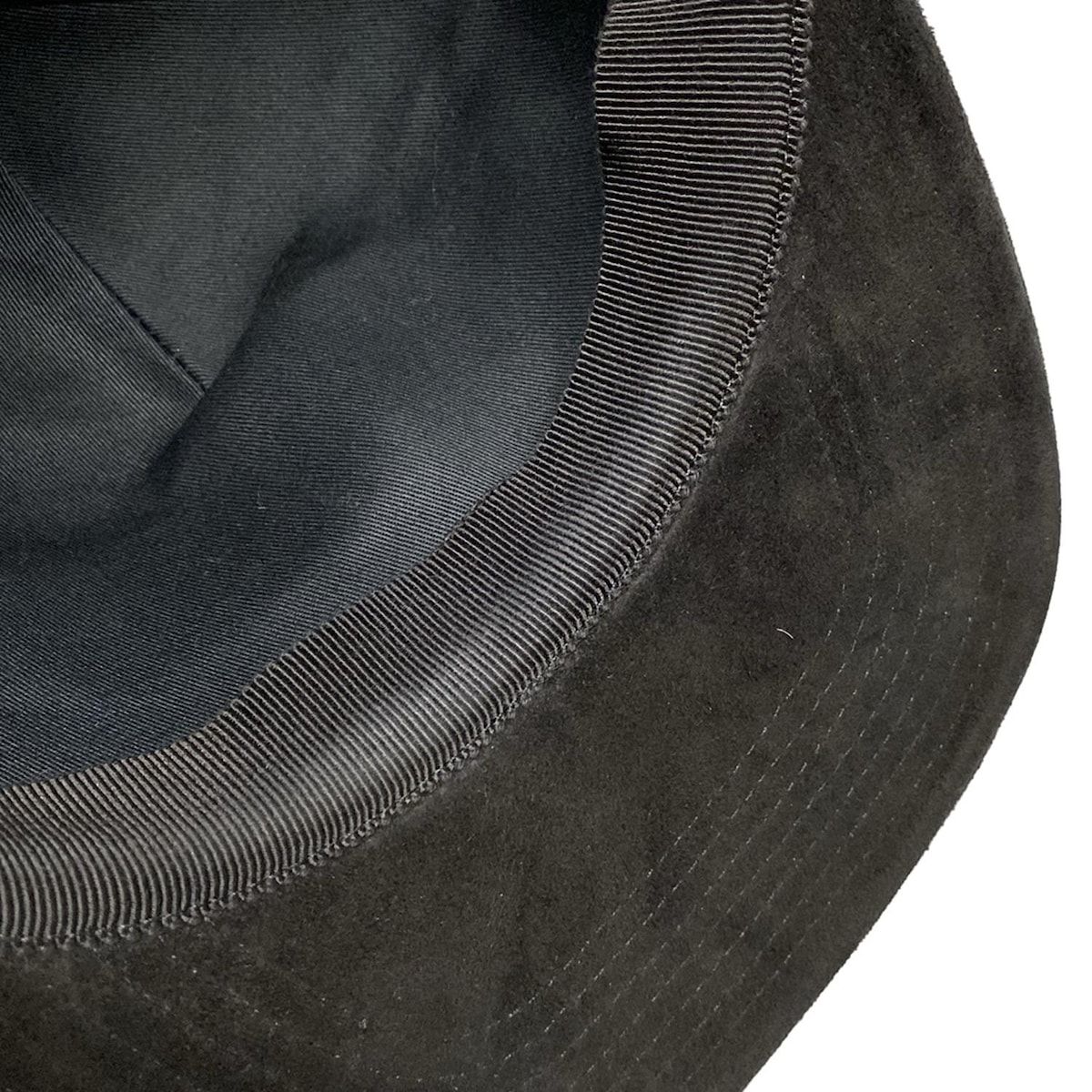 FENDI フェンディ