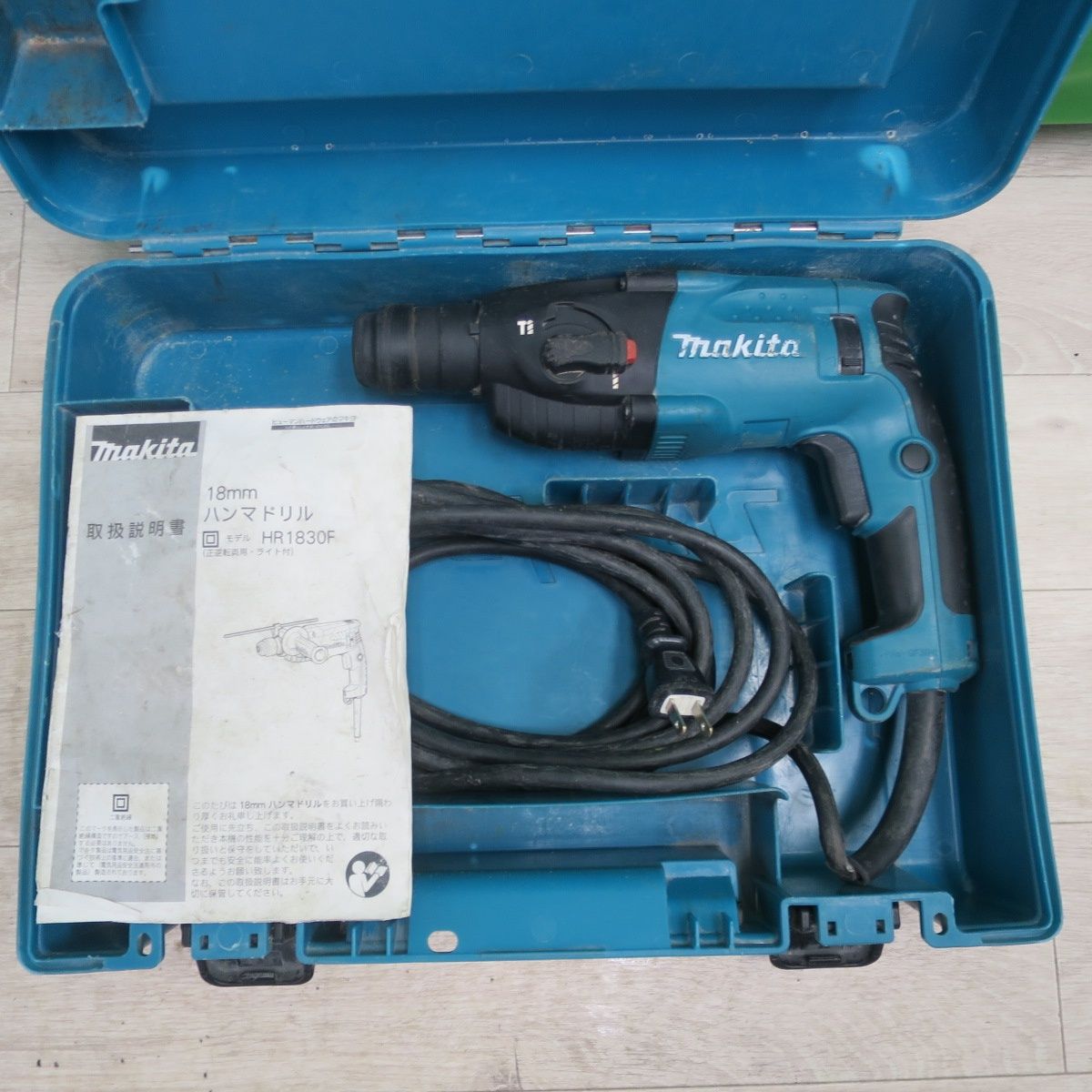 送料無料] ☆マキタ 18mm ハンマドリル HR1830F 電動 工具