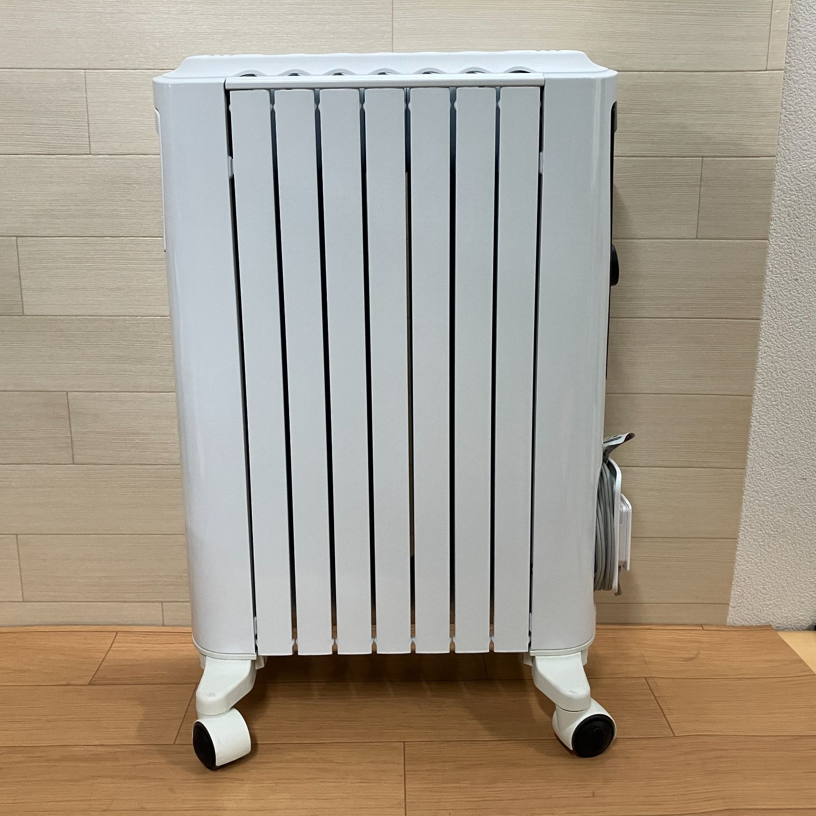 DeLonghi オイルヒーター RHJ65L0712 動作確認済み 本体のみ 中古品
