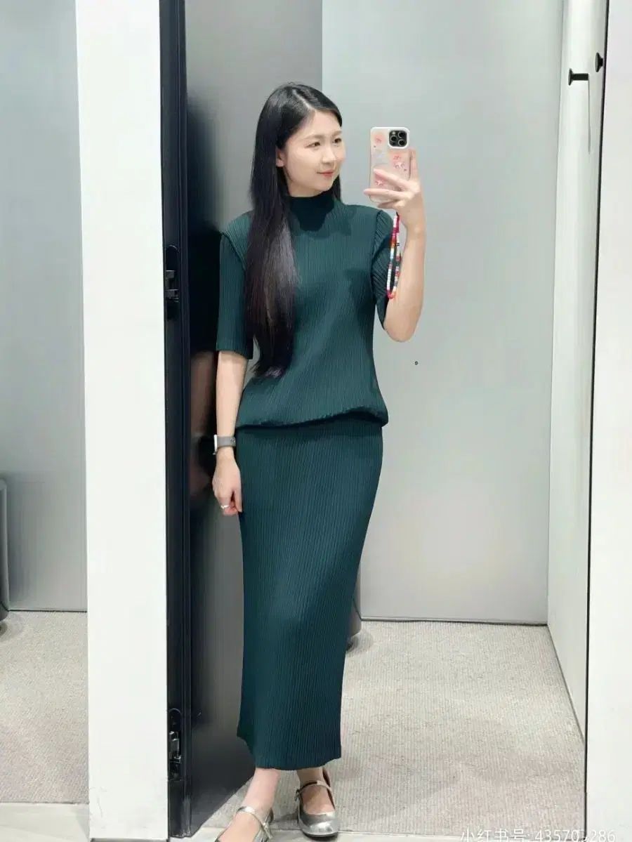 ISSEY MIYAKE イッセイミヤケ ハッチング トップス スカート 緑 セット