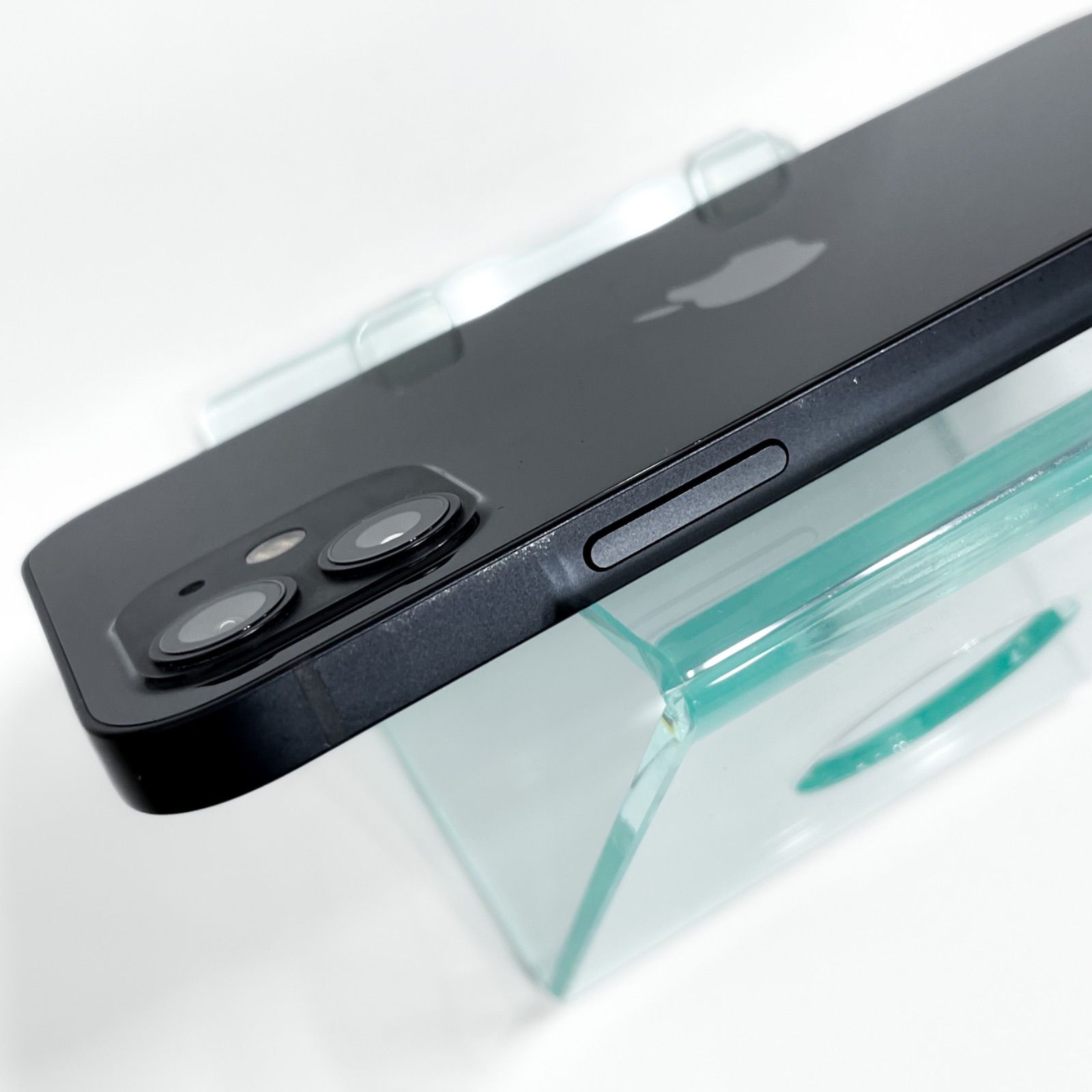 iPhone12 64GB ブラック docomo 中古 バッテリー86% - メルカリ