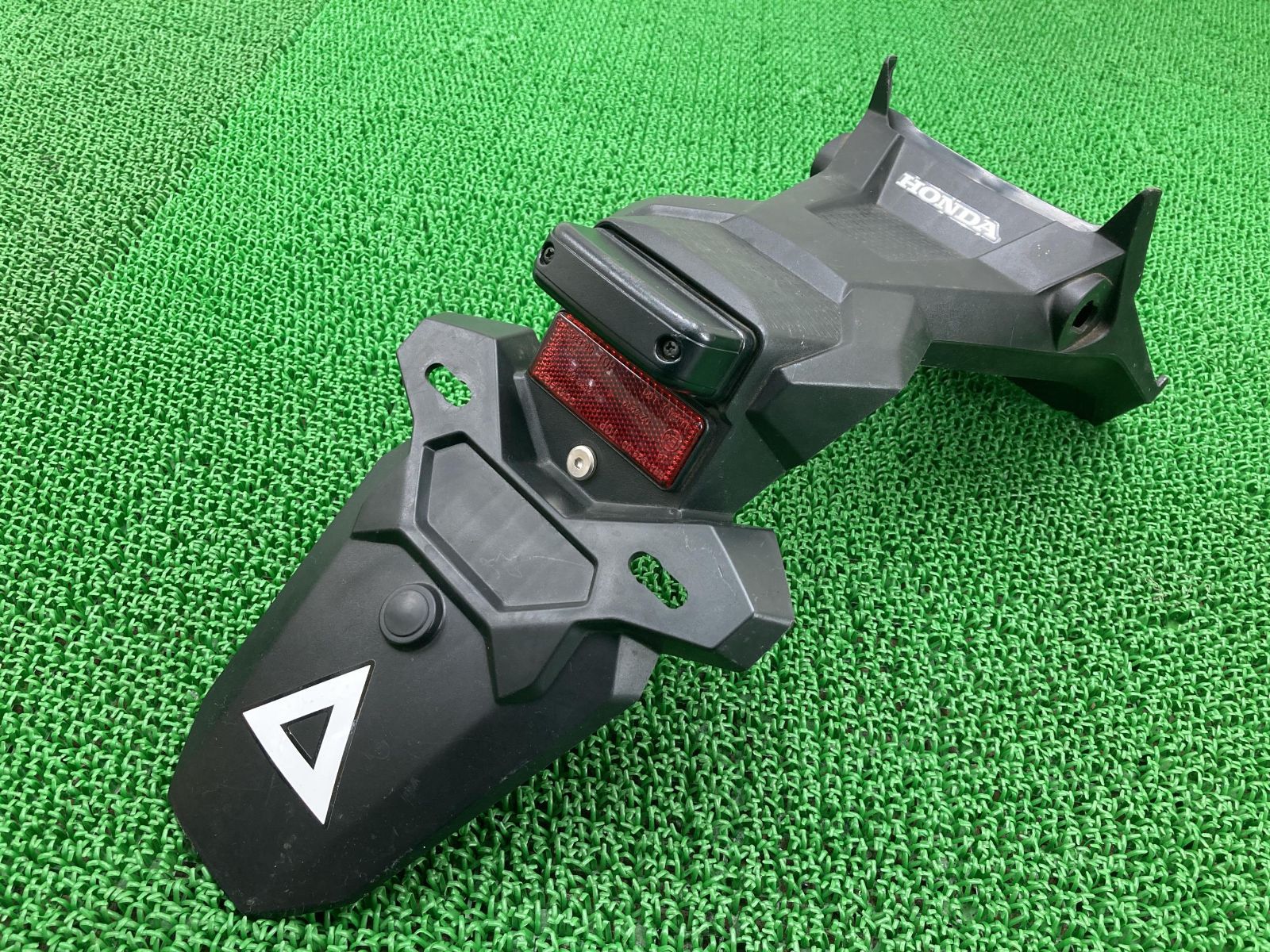 グロム リアフェンダー K26 ホンダ 純正 中古 バイク 部品 品薄 希少品 割れ欠け無し JC75 車検 Genuine
