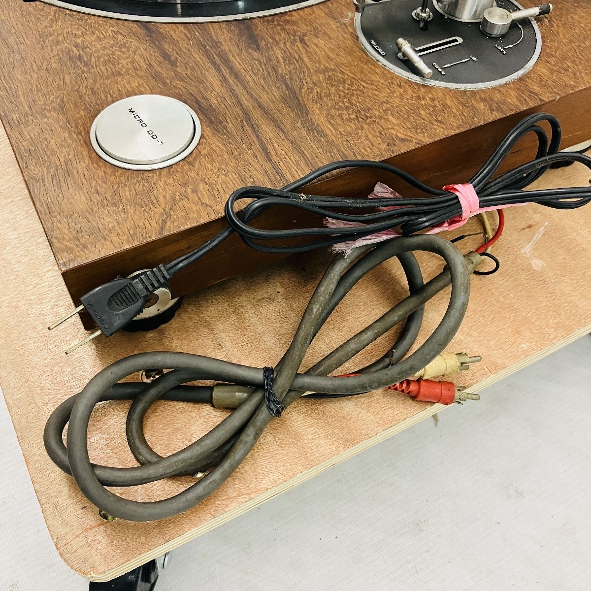 ターンテーブル 音響機器