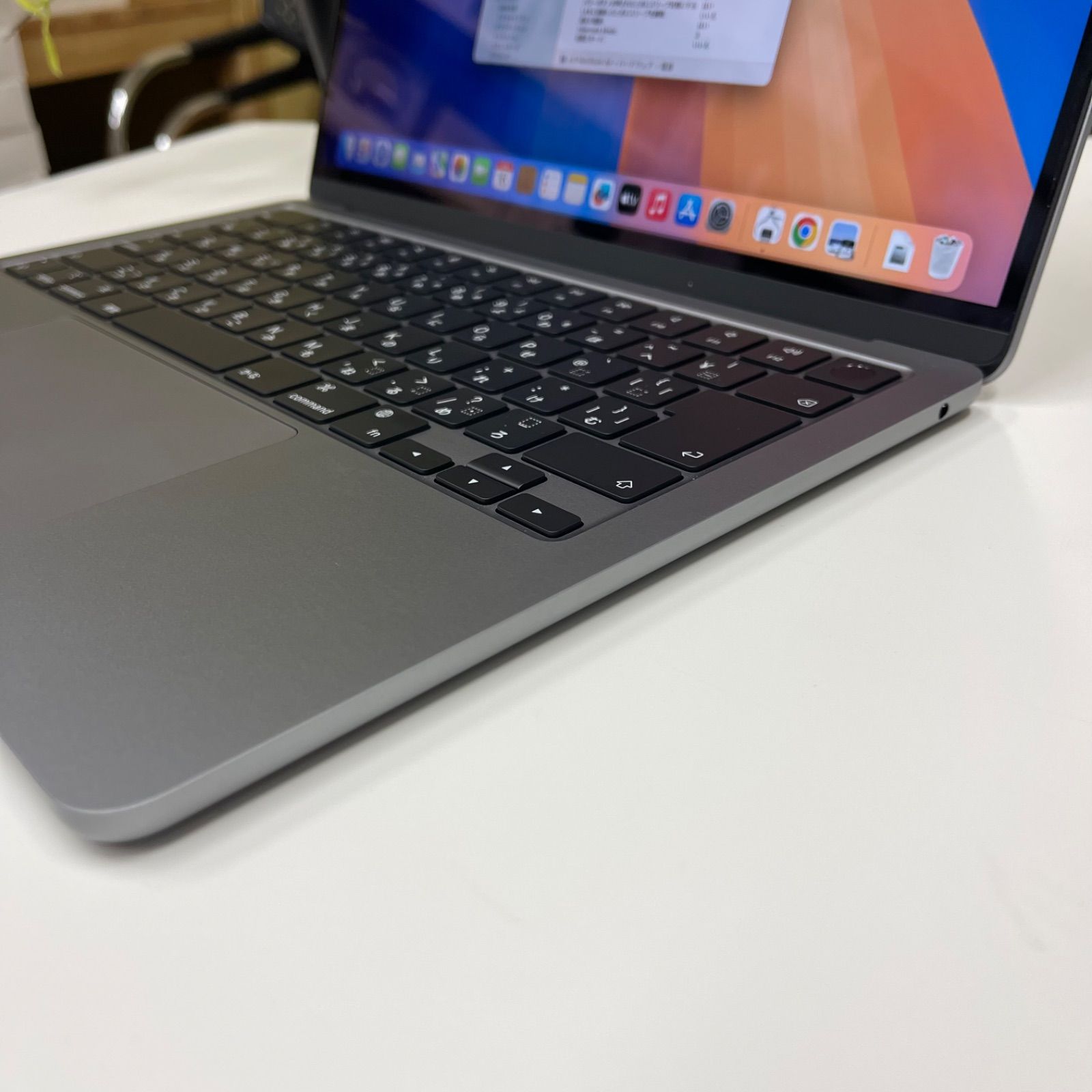 新品同様 MacBook Air 13.6インチ M3 スペースグレー 2024モデル 送料