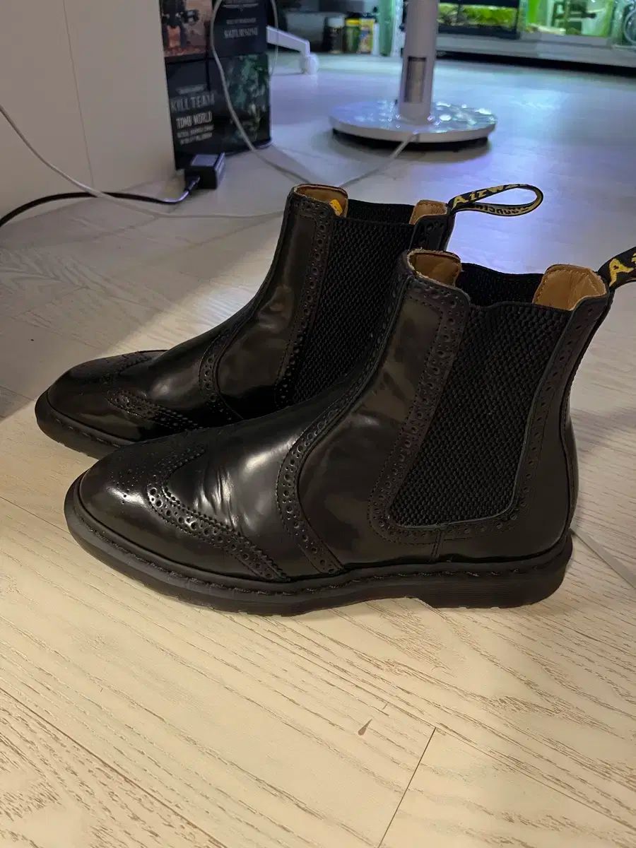  uk 7 DR. MARTENS ドクターマーチン チェルシー ウイングチップ ブーツ 260 その他 ブーツ 革靴