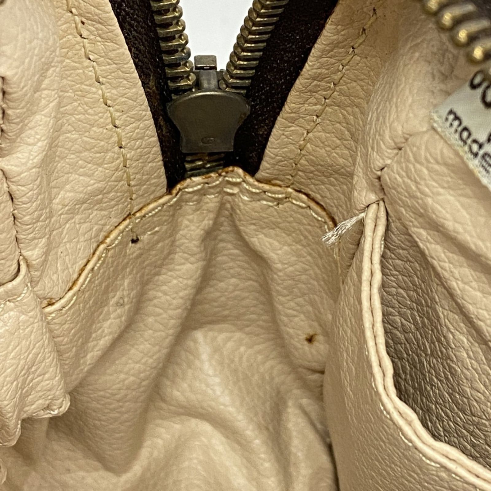 Vuitton ルイ