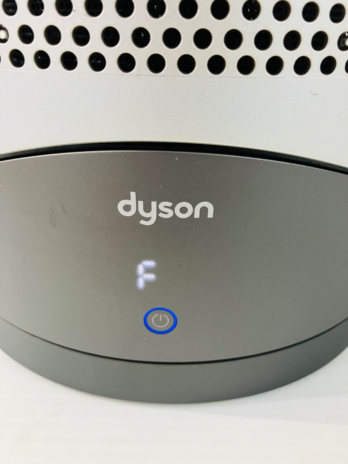 ★ 最終大幅お値下げ　ダイソン　Dyson     空気清浄機能付ファンヒーター　hot＋cool HP00   ダイソン株式会社   2022年製　 涼しく　快適　暖かくて　寛ぎ ジャンク品　中古品　現状品　3.52kg  ★