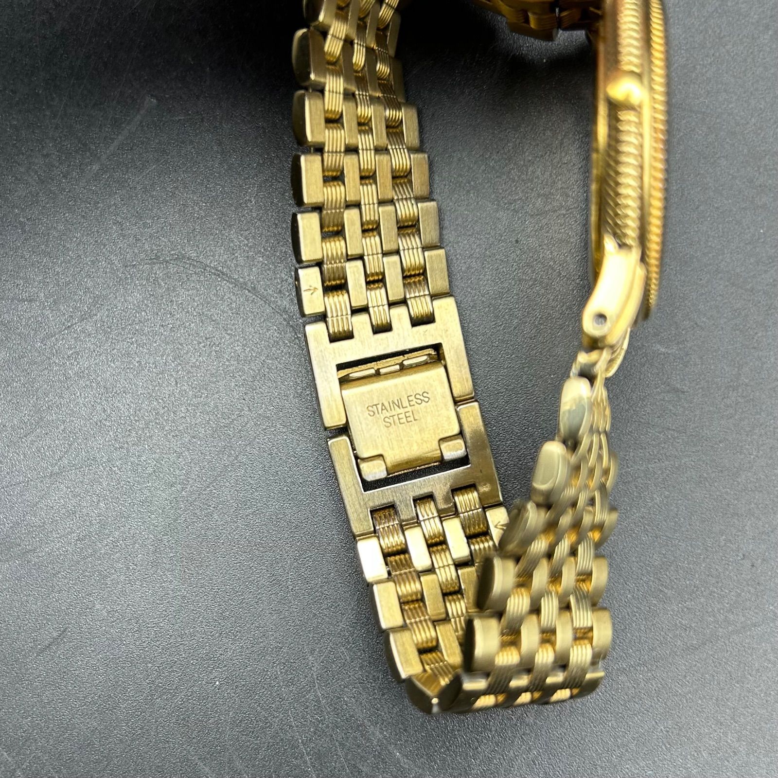 イヴサンローラン 腕時計 4625-E67790 ゴールド 楽天市場】【中古】YVES SAINT LAURENT イヴサンローラン 4625
