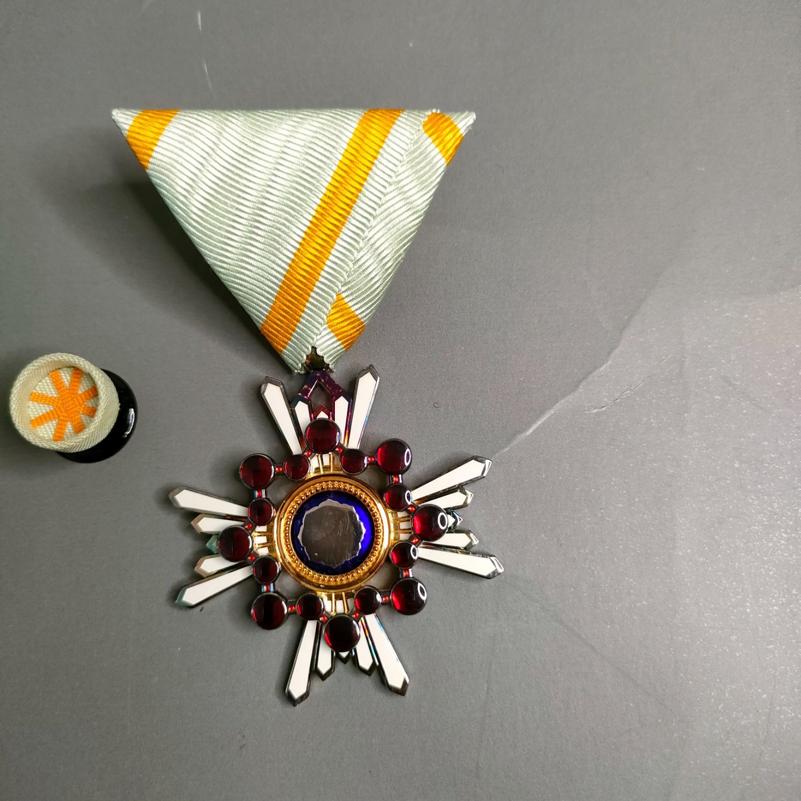 勲五等瑞宝章 共箱 - メルカリ