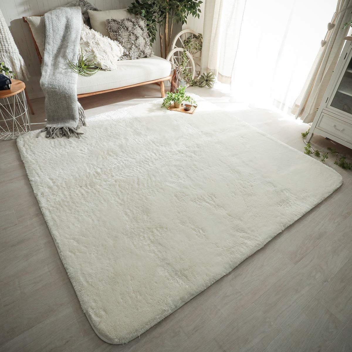 【数量限定】滑り止め 洗える 絨毯 ふわふわ カーペット 1.5畳 シャギーラグ 130×190cm ラグ ホワイト グラムスタイル
