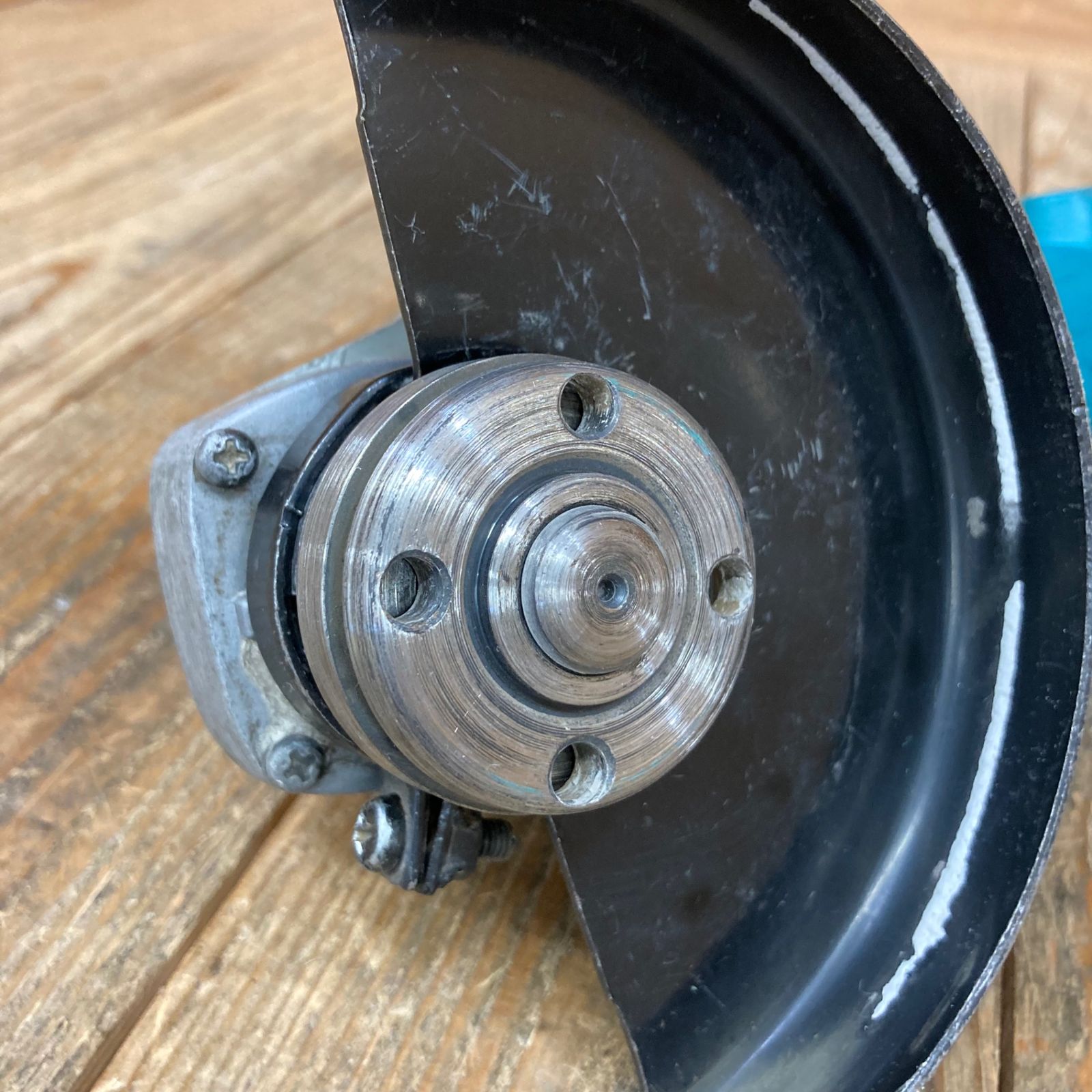 マキタ(makita) 125mm ディスクグラインダ 9535B【所沢店】