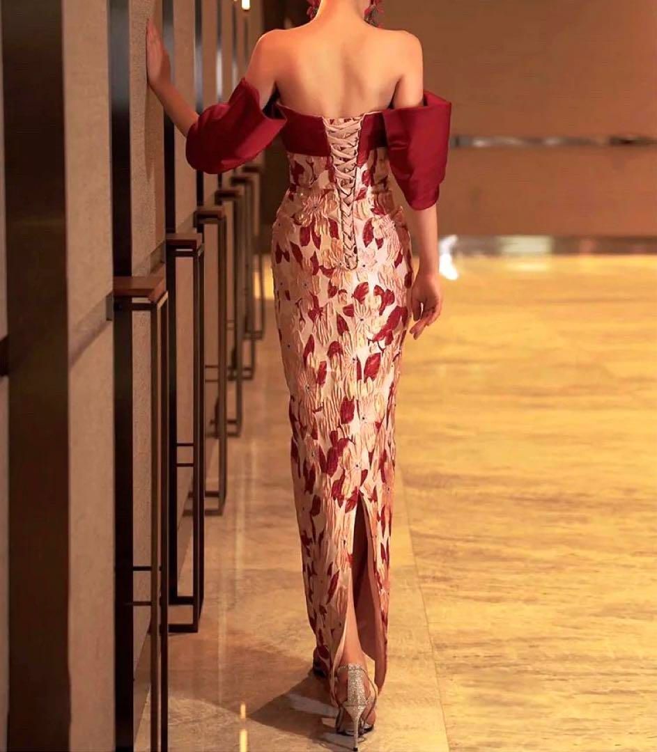 上品な花柄がオシャレなオフショル イブニングドレス♩.• 上品な花柄がオシャレなオフショル イブニングドレス?.? - メルカリ