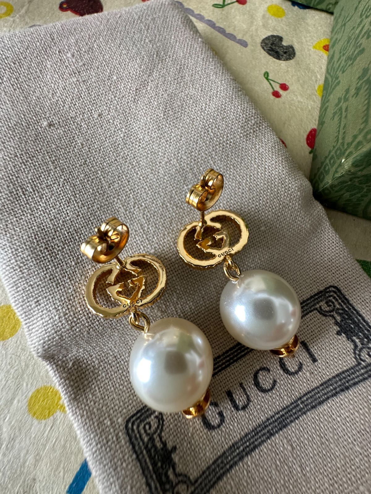 GUCCI パールピアス 楽天市場】GUCCI グッチ レディースゴールドフラワー×グラス