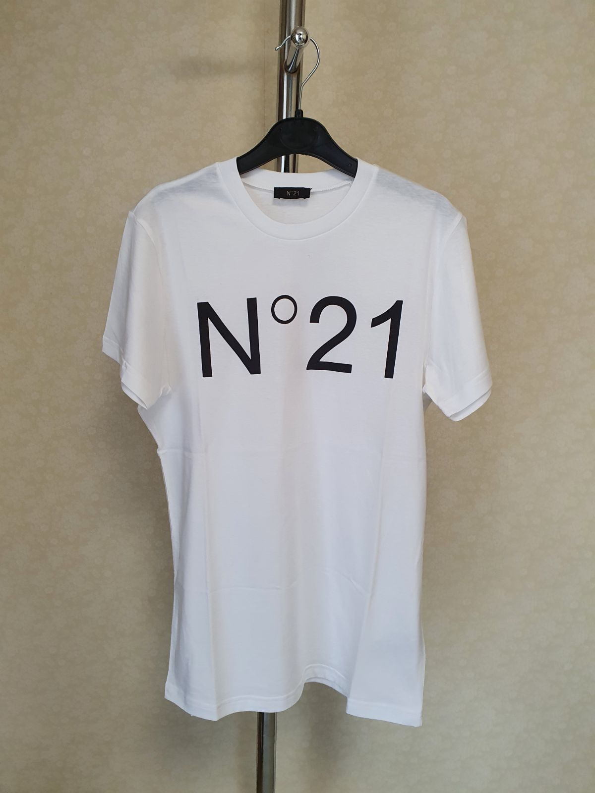 新品・未使用】N°21 numero ventuno KIDSロゴTシャツ白 N21173N0153