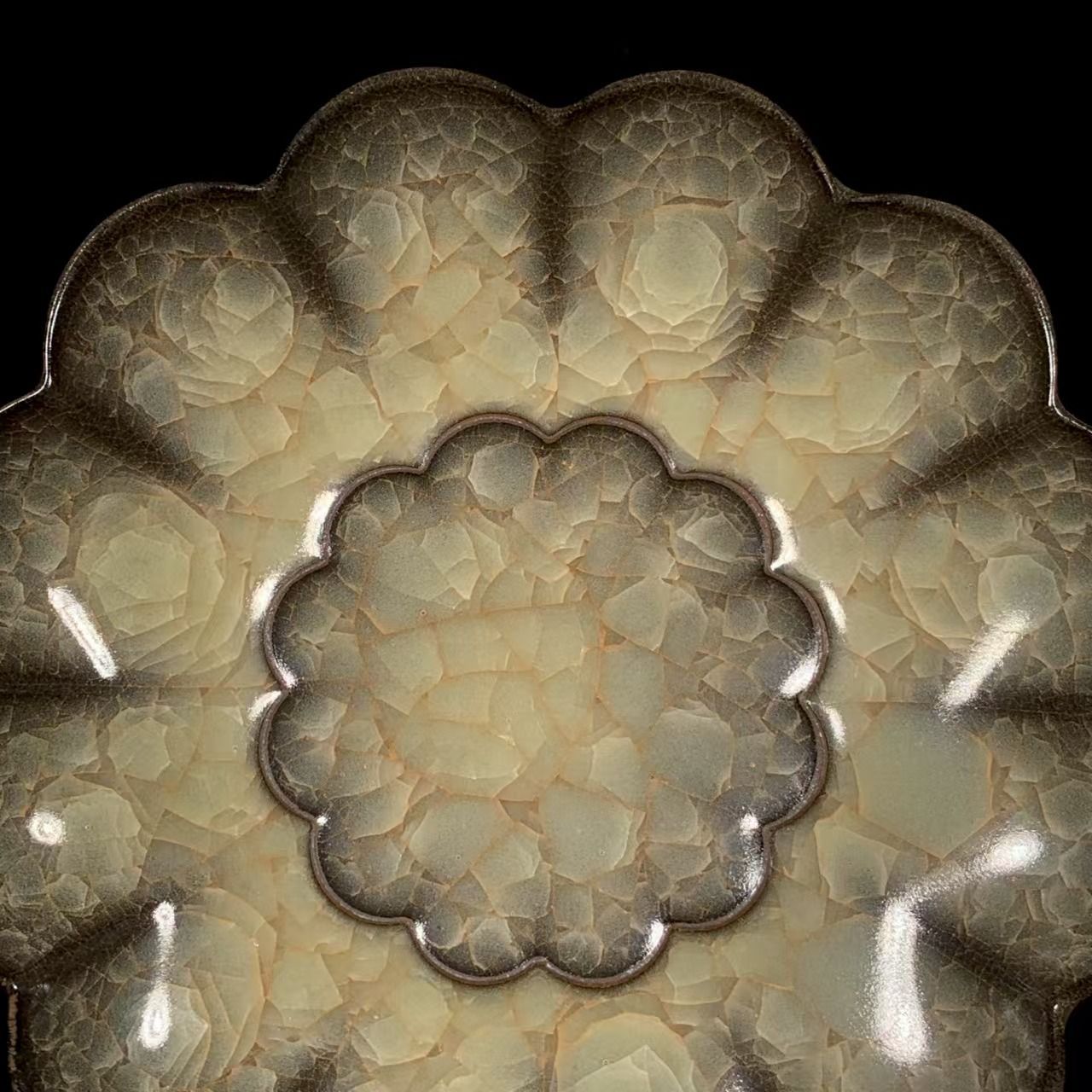 中国時代物.宋官窯氷割れ紋.花口洗.文房置物.賞物.古陶磁. 陶器