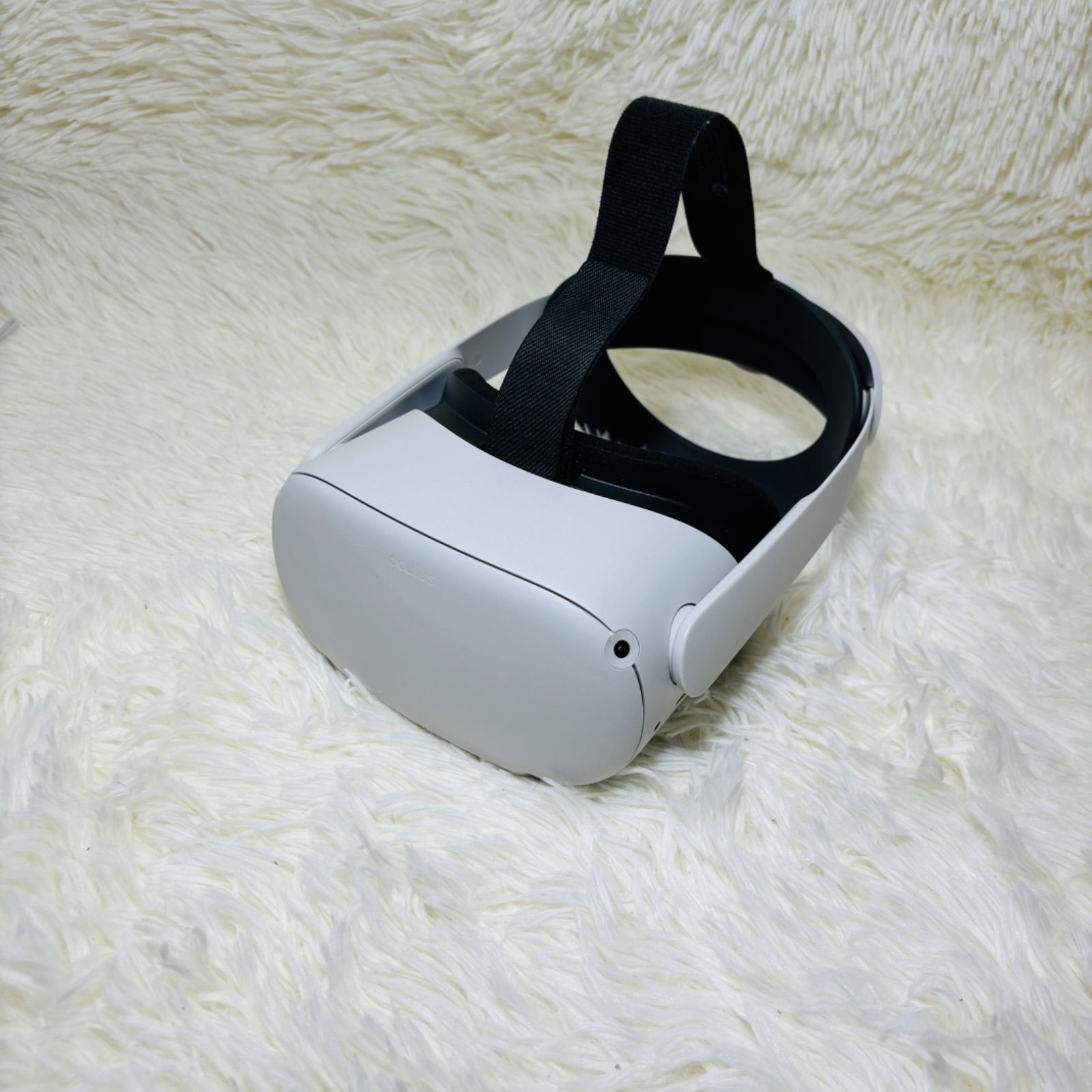 交渉中)Meta quest2 64GB ストラップ付き
