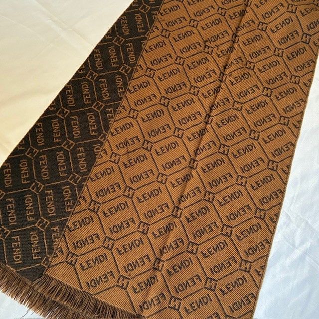 FENDI マフラー　ニット　ストール　ズッカ柄 フェンディ FENDI マフラー ストール ズッカ ブラウン ウール