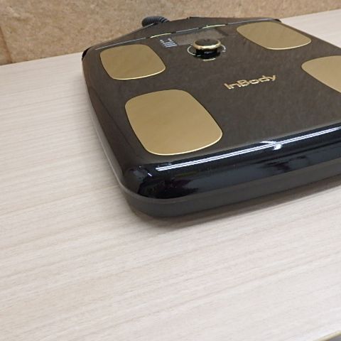 InBody インボディ プレミアム体組成計 H20N スマホ連動 箱付き Amazon.co.jp: InBody 体組成計 インボディダイアル H20N スマホ