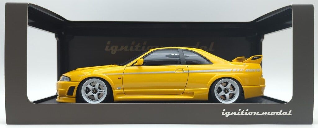 ignition model 1|18 NISMO 400R BCNR33 Yellow IG3658