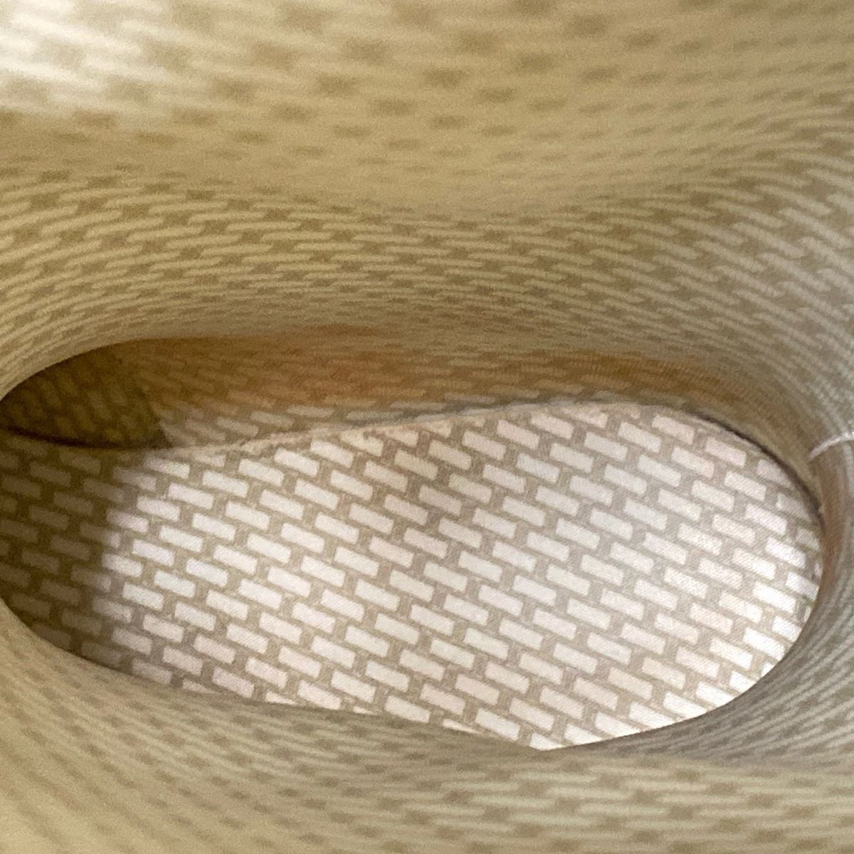 - ダークブラウン