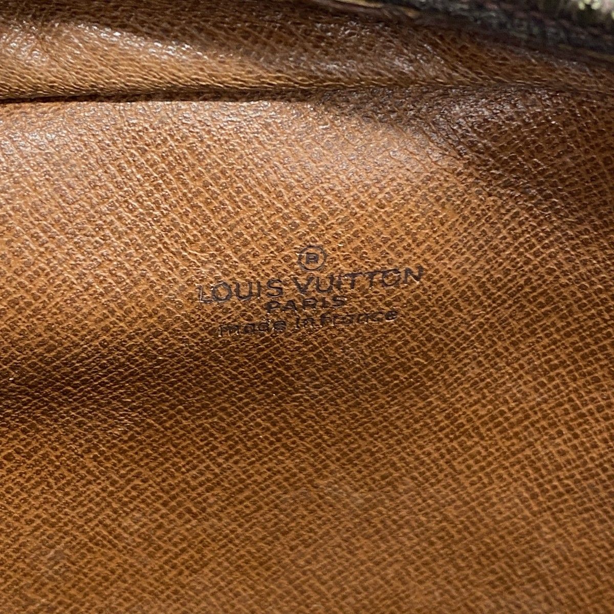 クラッチバッグ