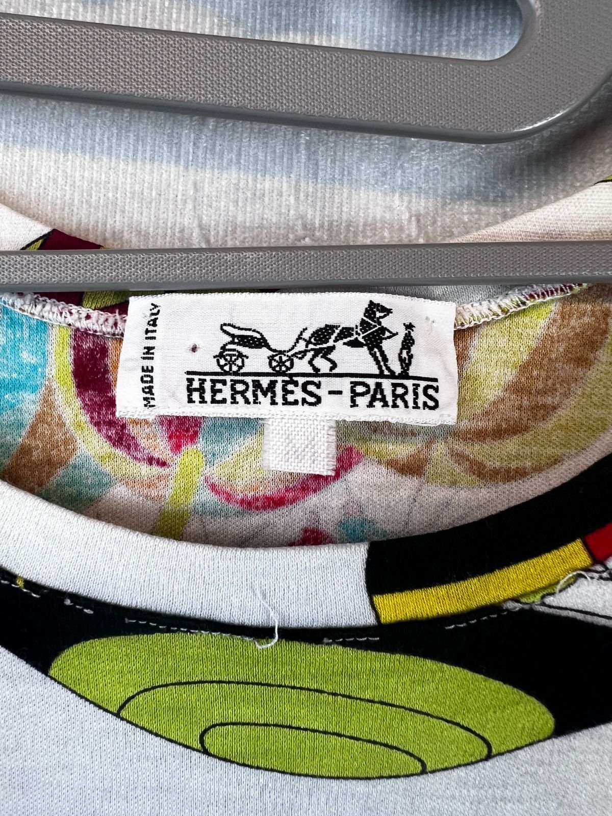 HERMES - エルメス LES FOLIES DU CIEL Tシャツ 美品】エルメス Tシャツ 気球 飛行船 大空の狂気 レッド M