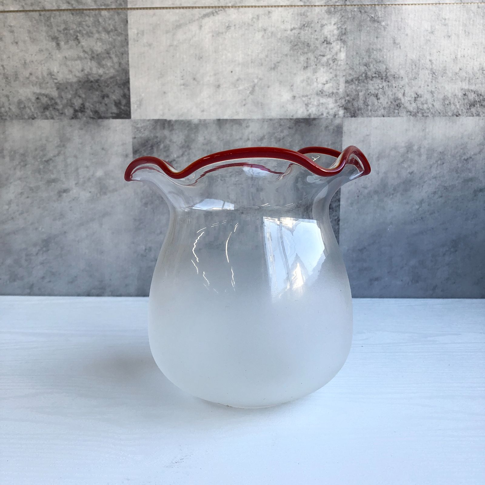 USAヴィンテージミルクガラスフリルシェードペンダントライト｜乳白吊