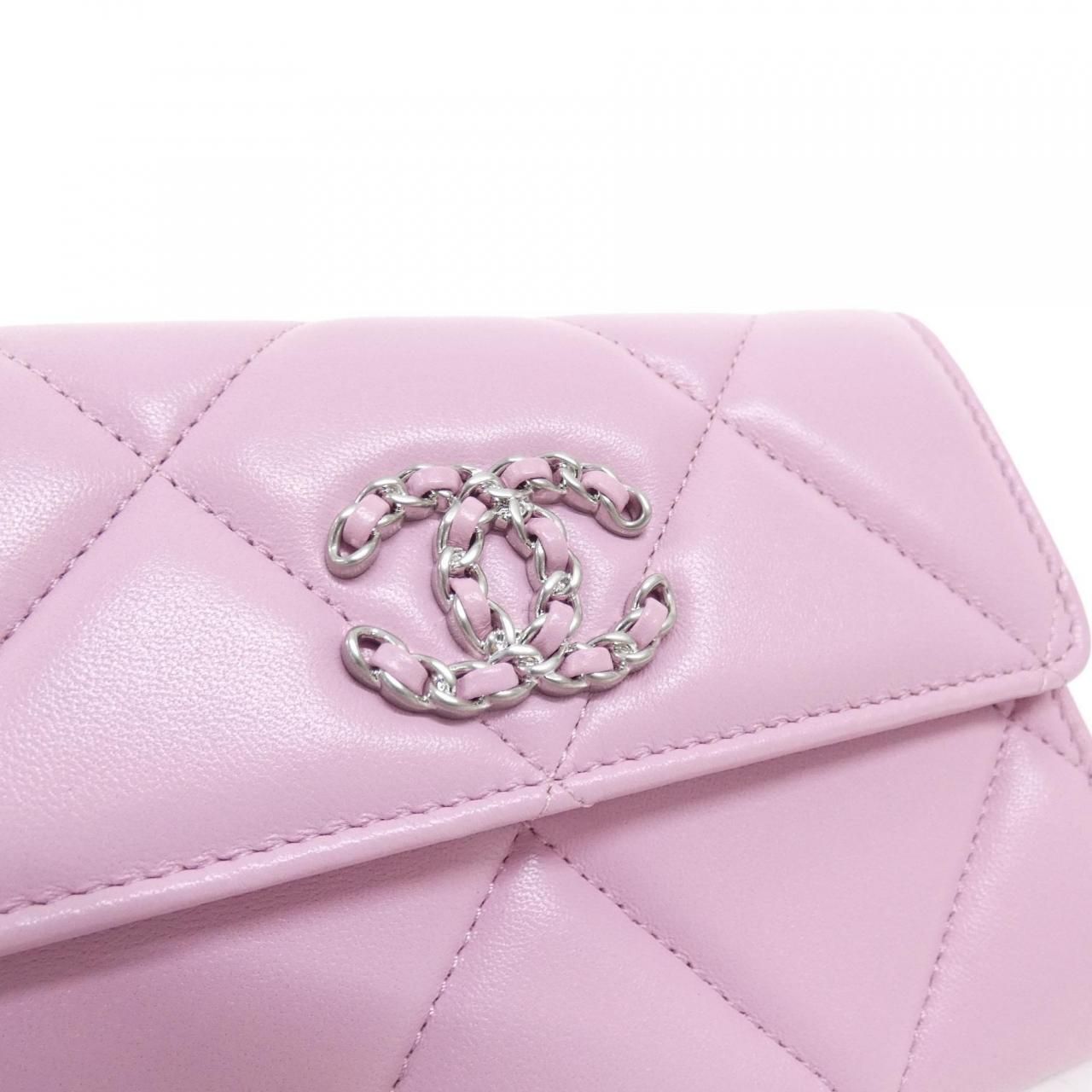 シャネル シャネル19 ライン AP2700 財布 - メルカリ 