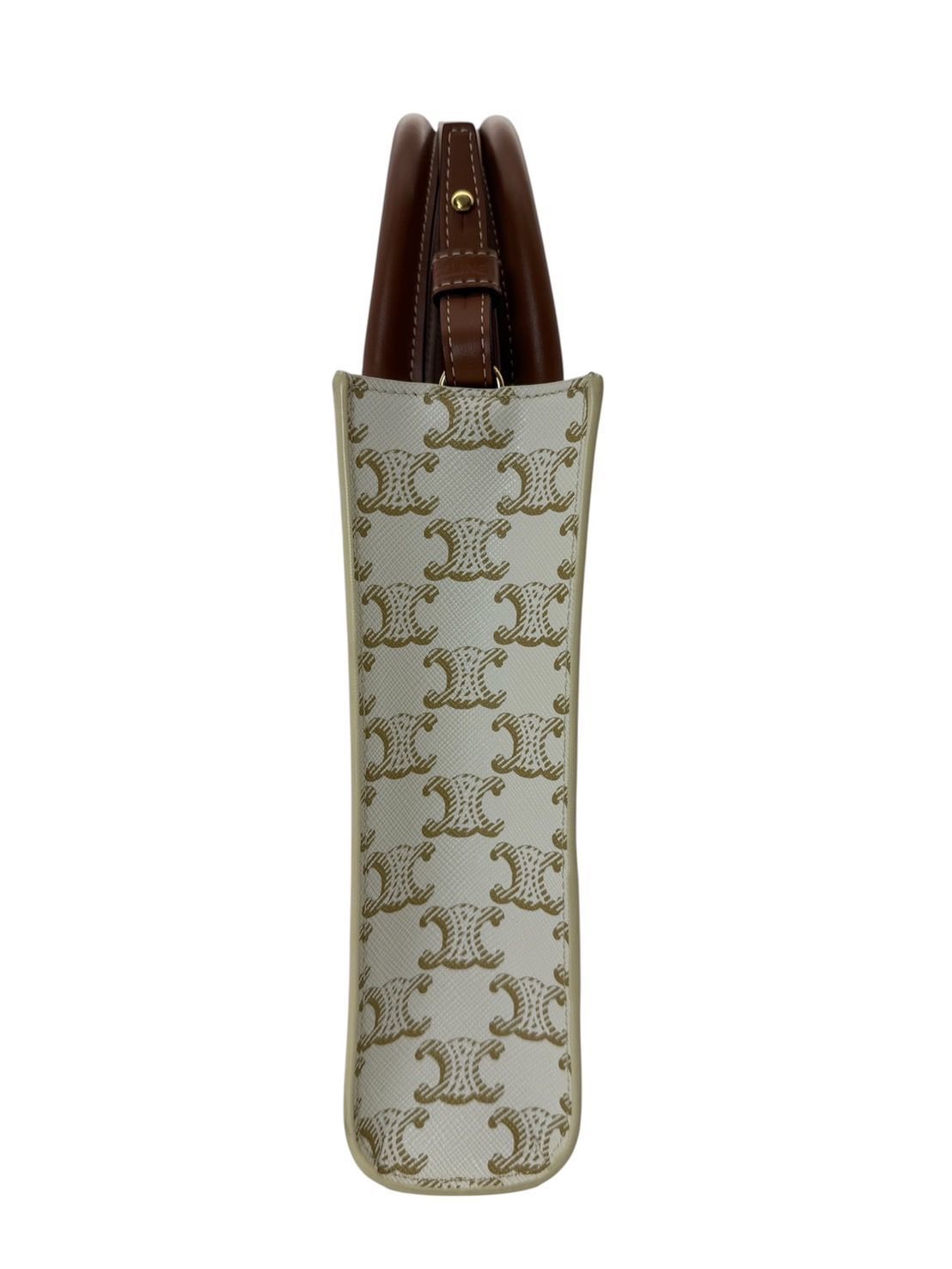 セリーヌ　ミニバーティカル　カバ　ショルダーバッグ　ホワイト セリーヌ CELINE ミニ バーティカルカバ 194372 ホワイト