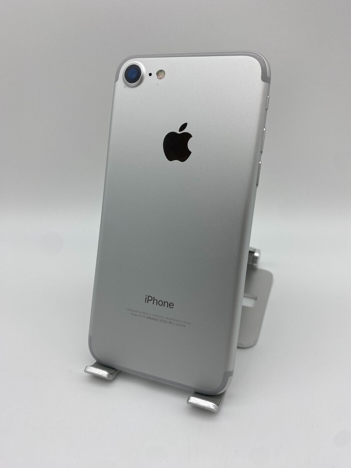 279★美品★iPhone7 128Gシルバー/シムフリー/大容量新品バッテリー全体的に美品な中古端末です