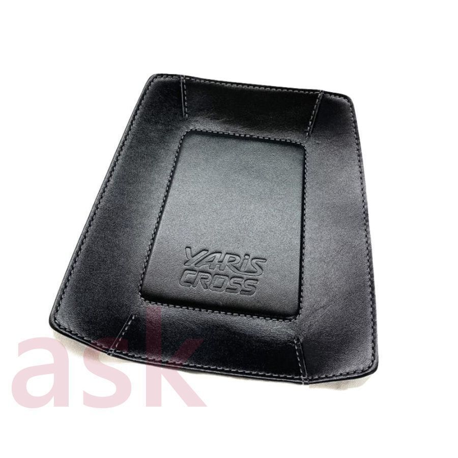 新品 ヤリスクロス MXPB10/15， MXPJ10/15用 センター コンソール トレイ 革製品 グレーステッチxブラック YARIS CROSS トヨタ 純正部品