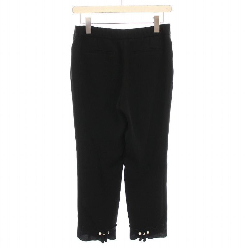 TO BE CHIC クロップトパンツ TO BE CHIC クロップトパンツ - メルカリ
