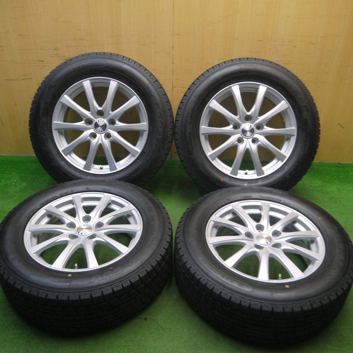 超バリ溝 23年 キレイ ほぼ10分 40系 アルファード 等 225 65R17 スタッドレス グッドイヤー アイスナビ SUV ravrion RS01 ラブリオン 17インチ PCD120 5H 5030312Hス