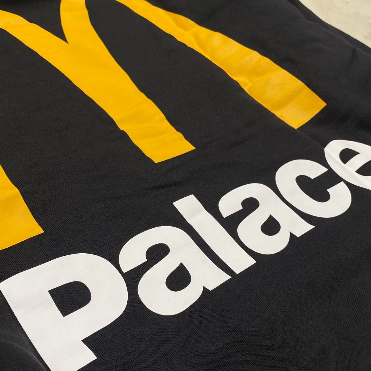 限定コラボ 英国ロンドン発ブランド PALACE パレス スケート