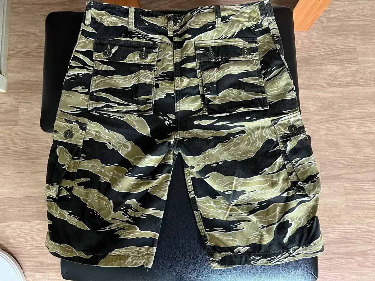 The REAL McCOY'S(ザ・リアルマッコイズ) タイガー カモフラ ハーフ