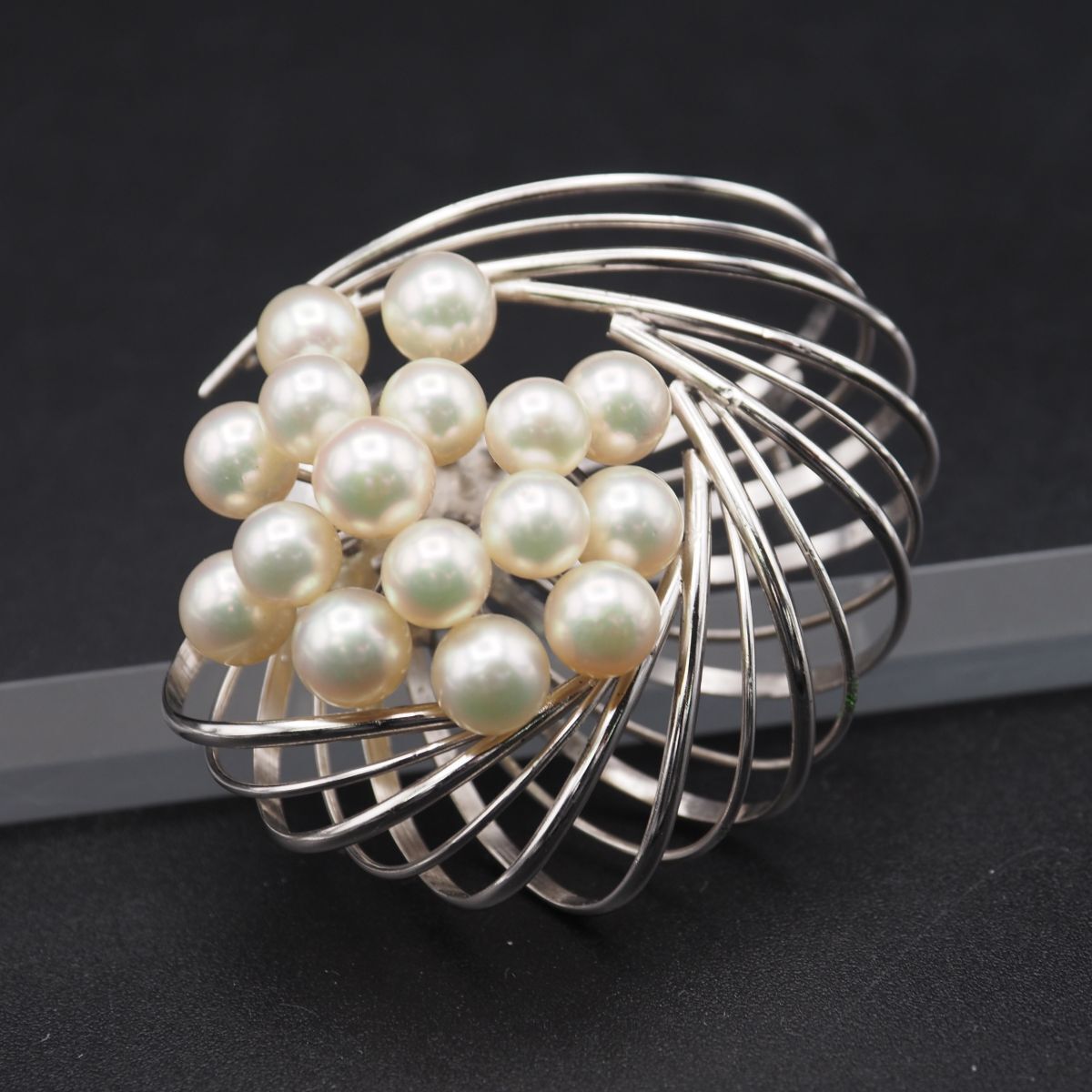 H125 本真珠 6-6.8mm16珠 パール SILVER刻印 ブローチ デザイン シルバー コサージュ 6月誕生石