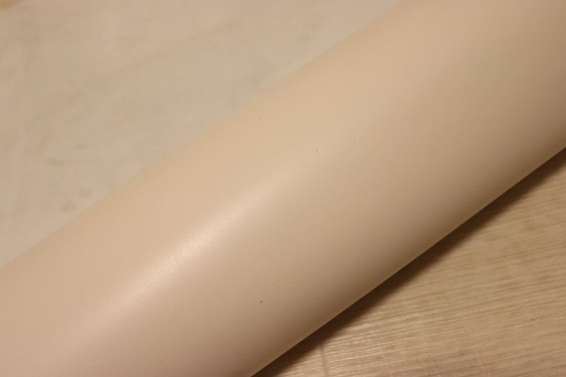 オフホワイト 76ds クロム革 牛革 イタリア レザー スムース加工 はぎれ 一枚革 レザークラフト 革 皮 本革 diy 生地 材料