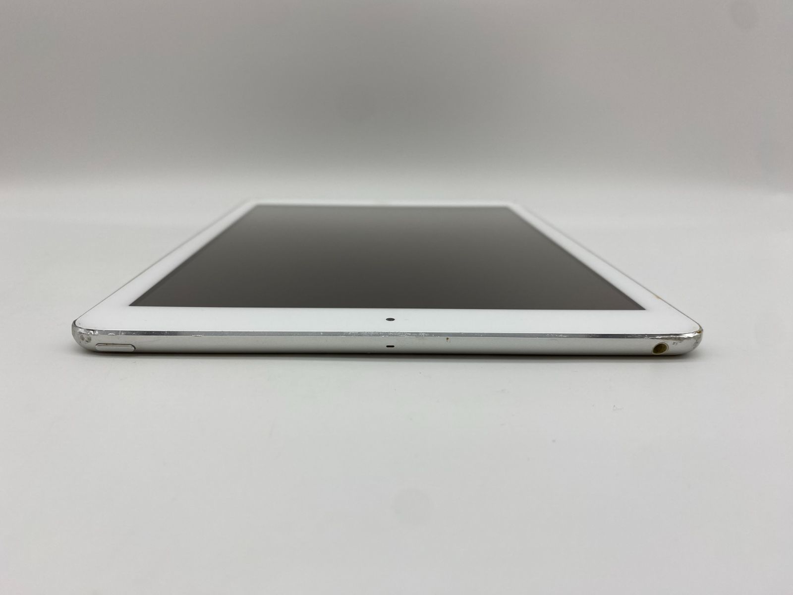 iPad Air 1/9.7インチ 32GB シルバー/Wi-Fiモデル pair1-004 スマホ