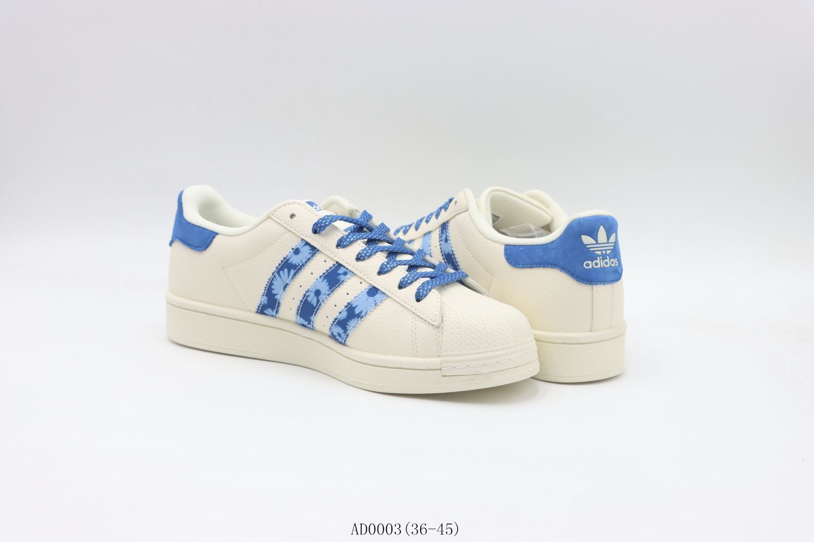 スケートシューズ