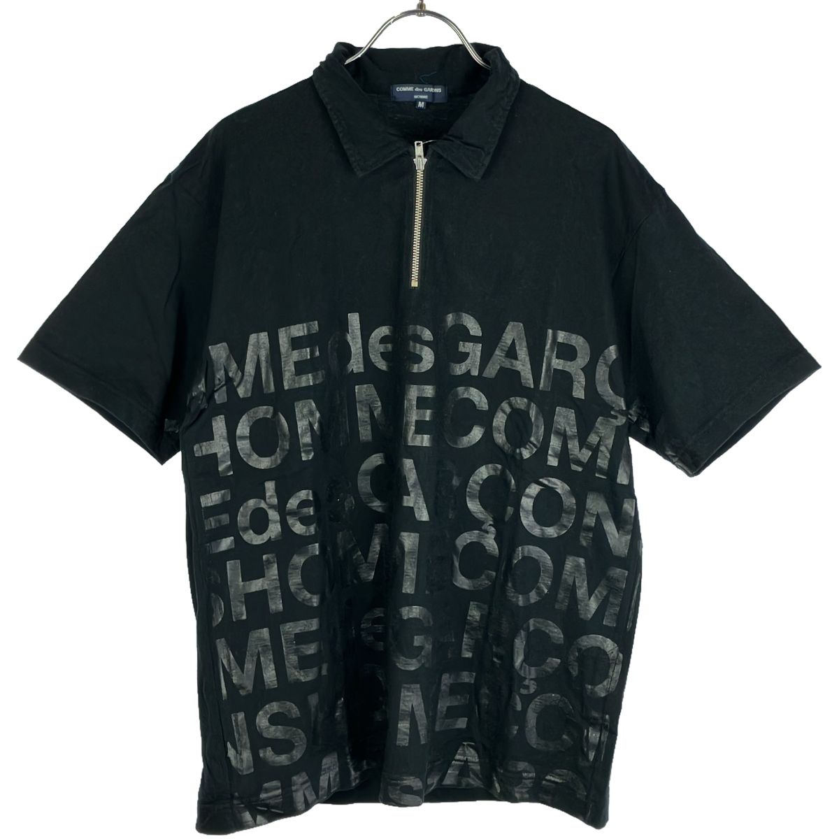 COMME des GARCONS HOMME / ハーフジップ/ロゴプリント/半袖シャツ/M/コットン/BLK/プリント/HO-T021 COMME des GARCONS HOMME コムデギャルソンオム 2005SS ロゴプリント