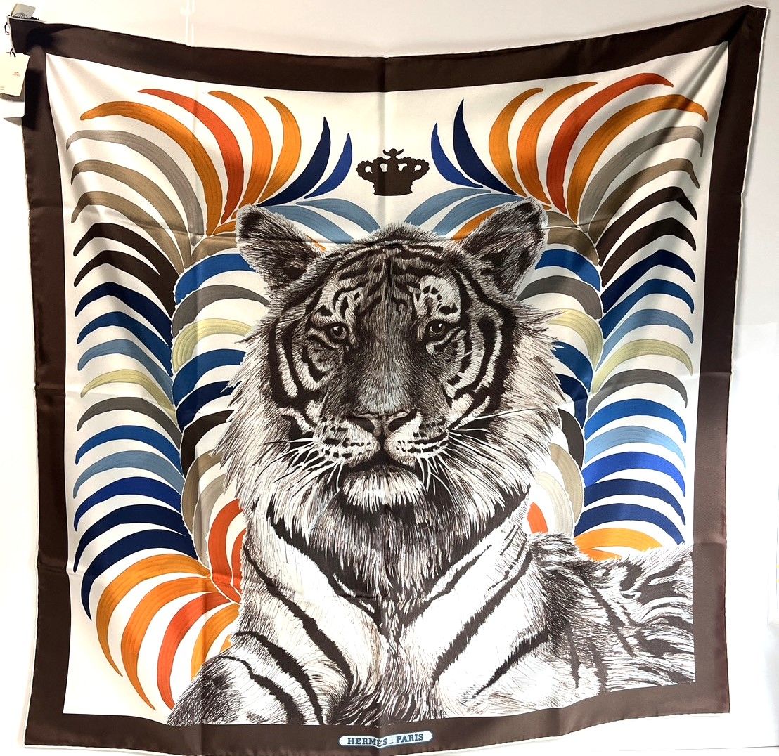 HERMES エルメス ♥品 カレ90 ダブルフェイス TIGRE ROYAL 王者の虎 182-241016-SS-5-ich