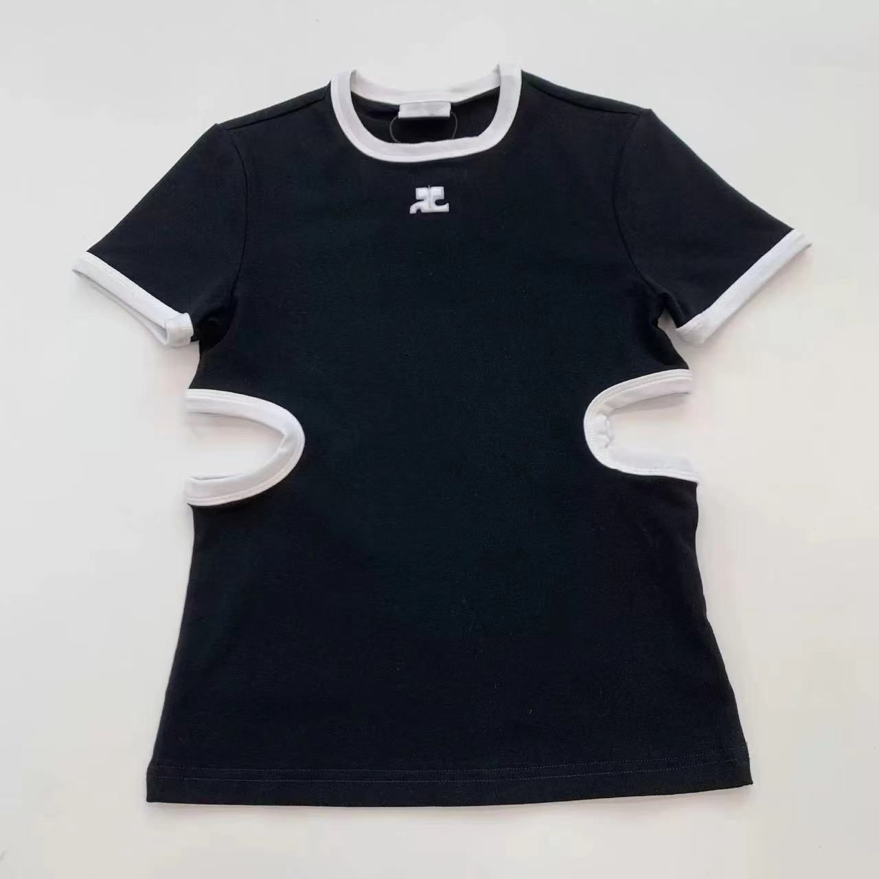 新品未使用 数量限定 COURREGES クレージュ カットアウト Tシャツ レディース 半袖 トップス ホワイト ブラック - メルカリ