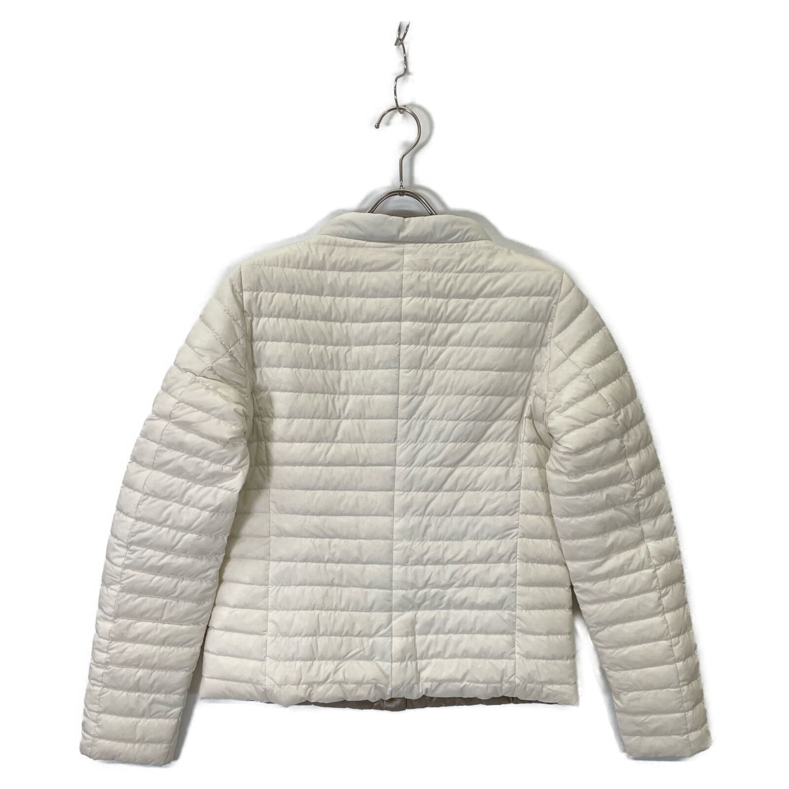 HERNO ヘルノ PI06311D ﾎﾜｲﾄ×ﾍﾞｰｼﾞｭ ﾘﾊﾞｰｼﾌﾞﾙﾗｲﾄﾀﾞｳﾝｼﾞｬｹｯﾄ 40 - メルカリ 