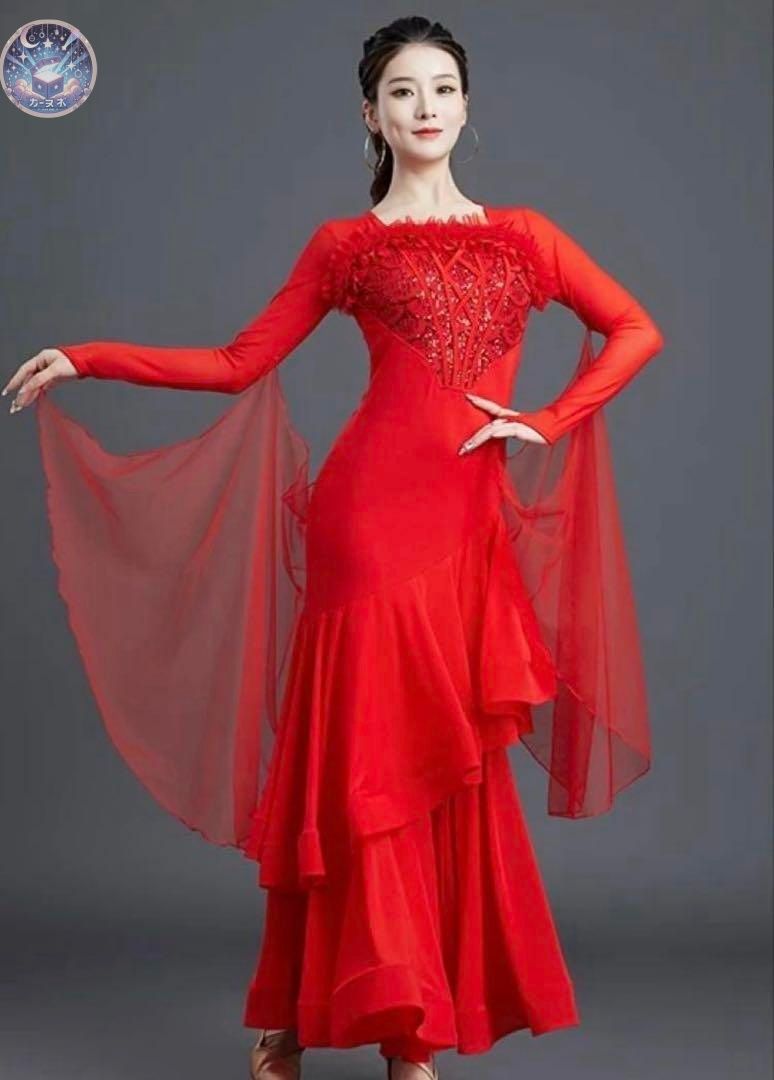 新品未使用【新品】煌めくストーン付きスタンダード練習着☆M