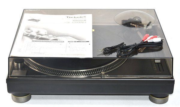 希少 Technics テクニクス SL-1200MK4 ターンテーブル ☆美品！Technics テクニクス SL-1200MK4 ターンテーブル