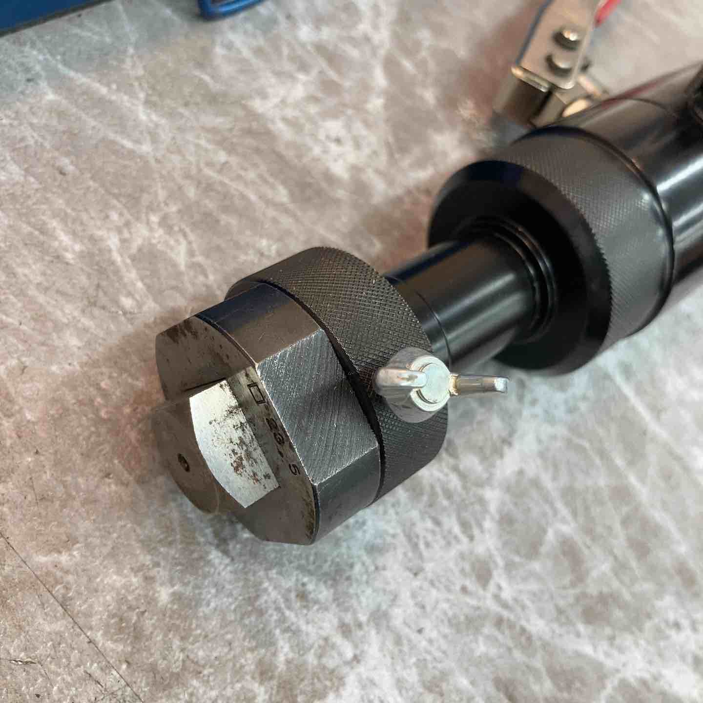 西田製作所 油圧ピッチングパンチNC-PM-K10型 八潮店