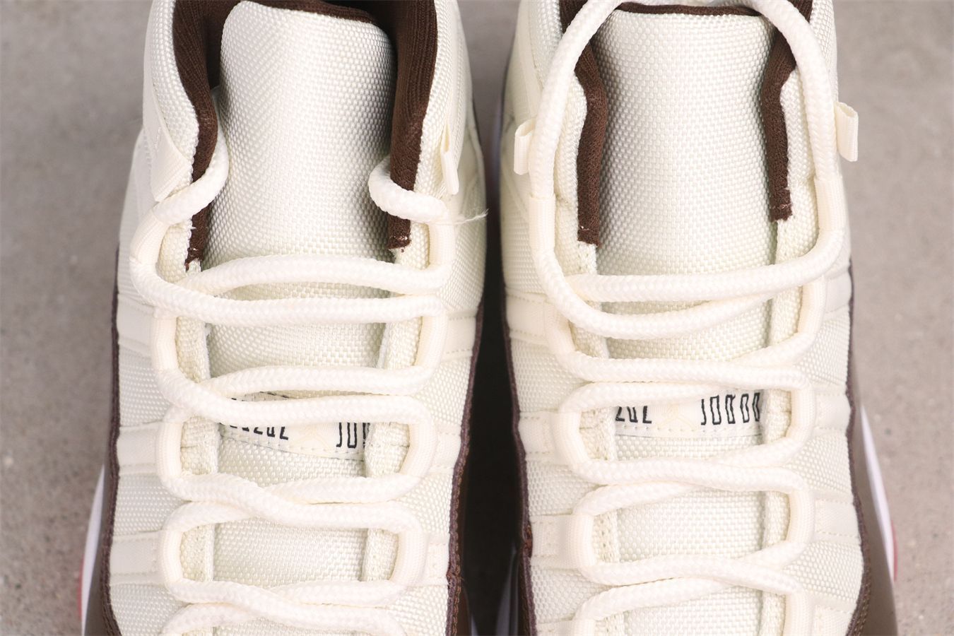 AJ11 エアジョーダン11