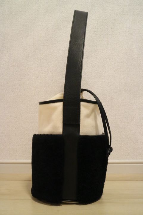 Ayako Mouton bag アヤコ 巾着 キャンバス レザー ブラック ムートン